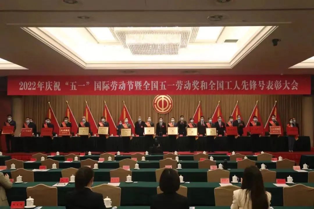 君临国际-科技赋能场景,让娱乐更有趣!